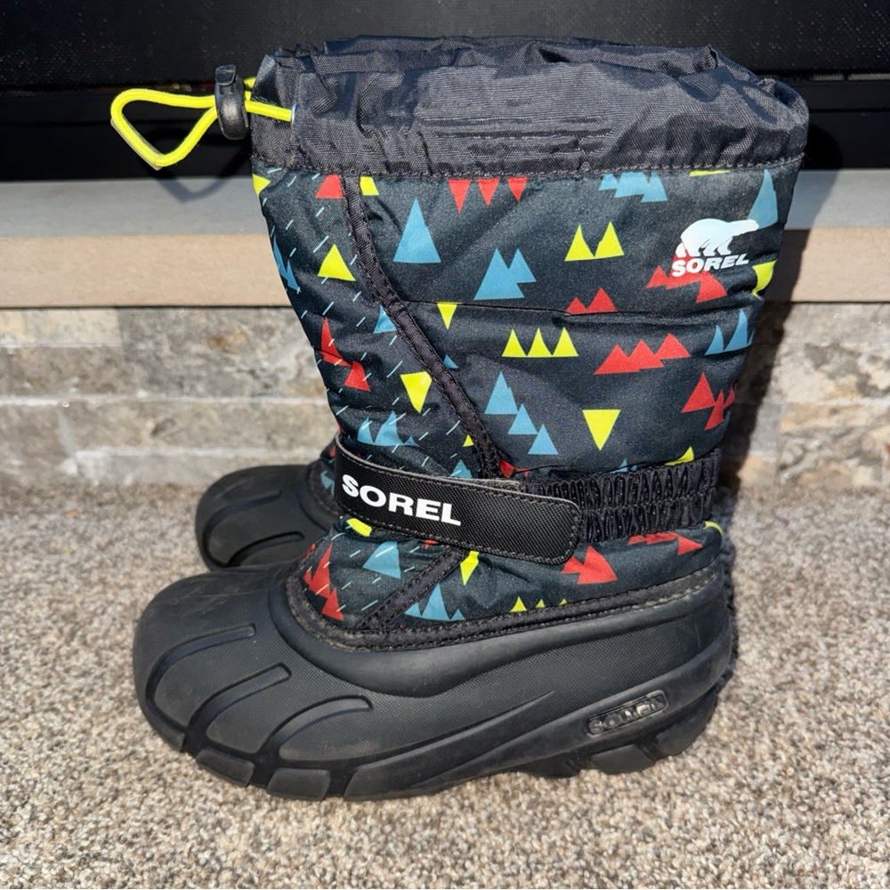 Sorel Kids Size 3 Black and Multicolor Winter Snow Boots EUC
